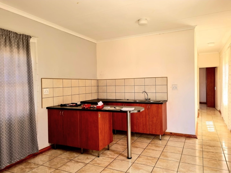 2 Bedroom Property for Sale in De Beers Northern Cape